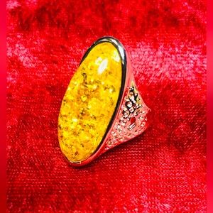 Anillo dorado grande para fiesta